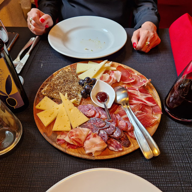 Antipasto Misto Con Tartufo