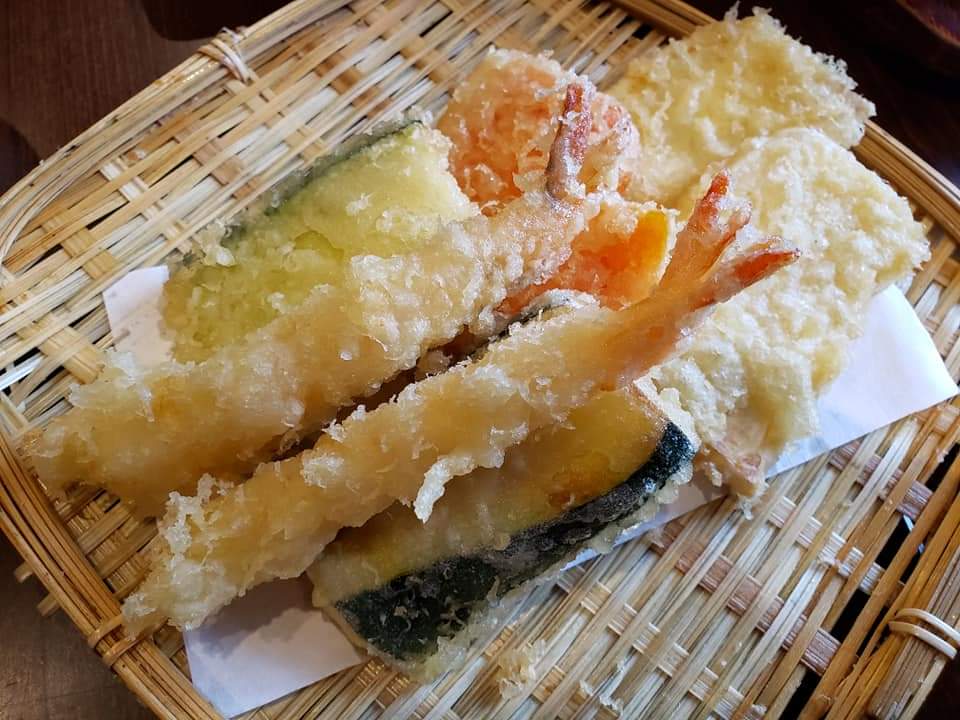 Sushi Aria Japanese Restaurant - Photo 9