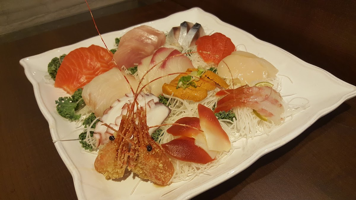 Sushi Aria Japanese Restaurant - Photo 4