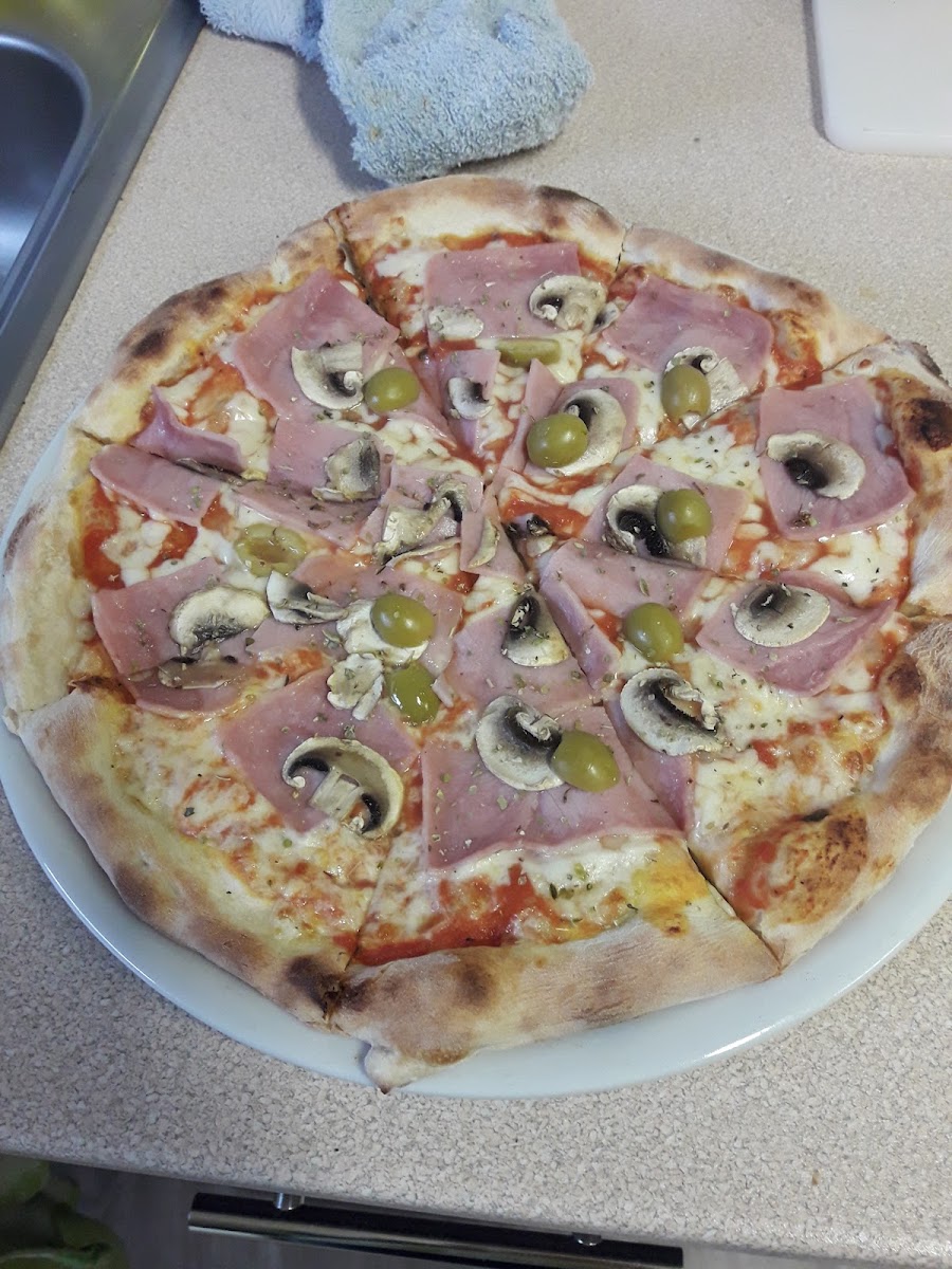 U Wasa Pizza Bar - Photo 4
