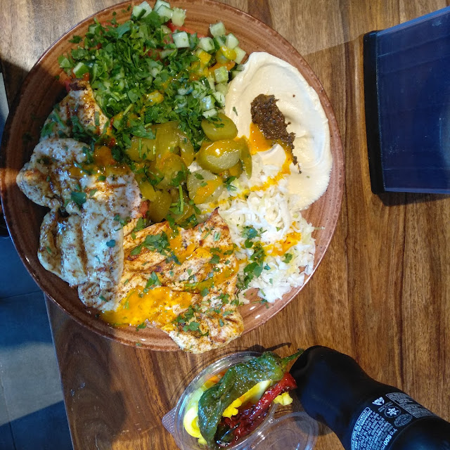 חזה עוף בצלחת