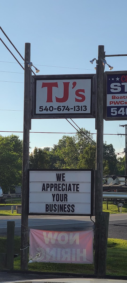 TJ's - Photo 9
