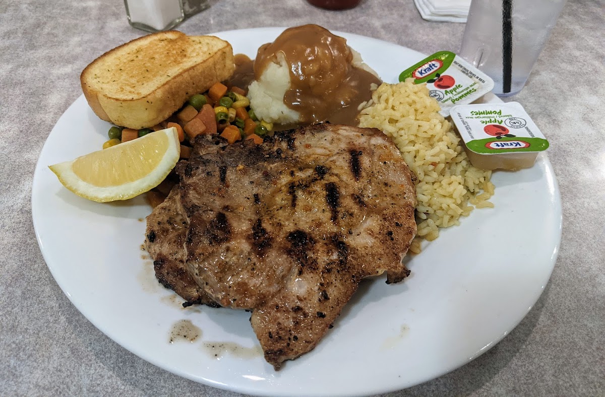 Nick's Family Restaurant - Photo 1