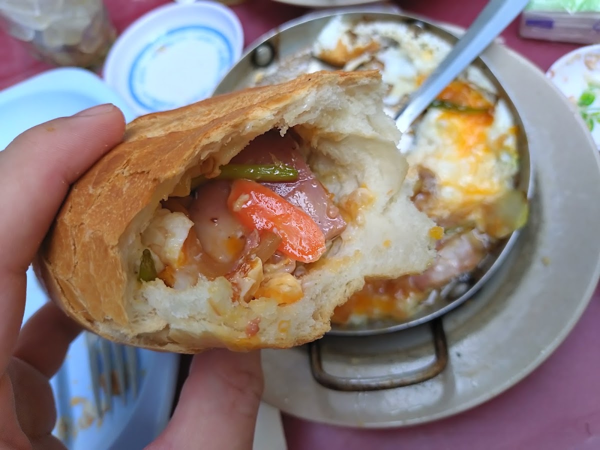 Bánh Mì Hòa Mã - Photo 8