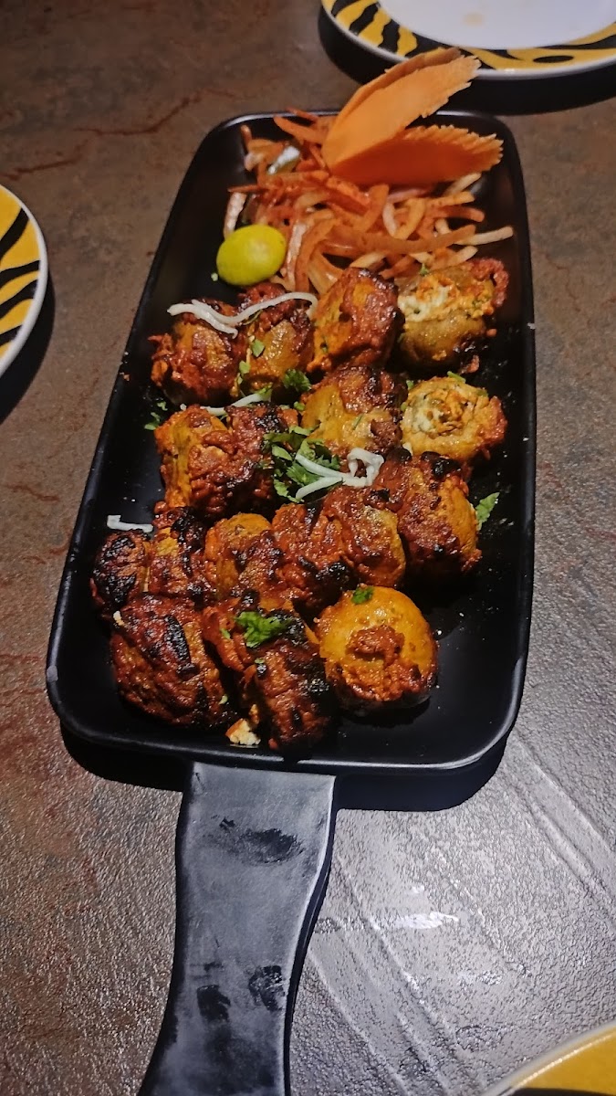 Gufha Restaurant, Kumarapark - Photo 9