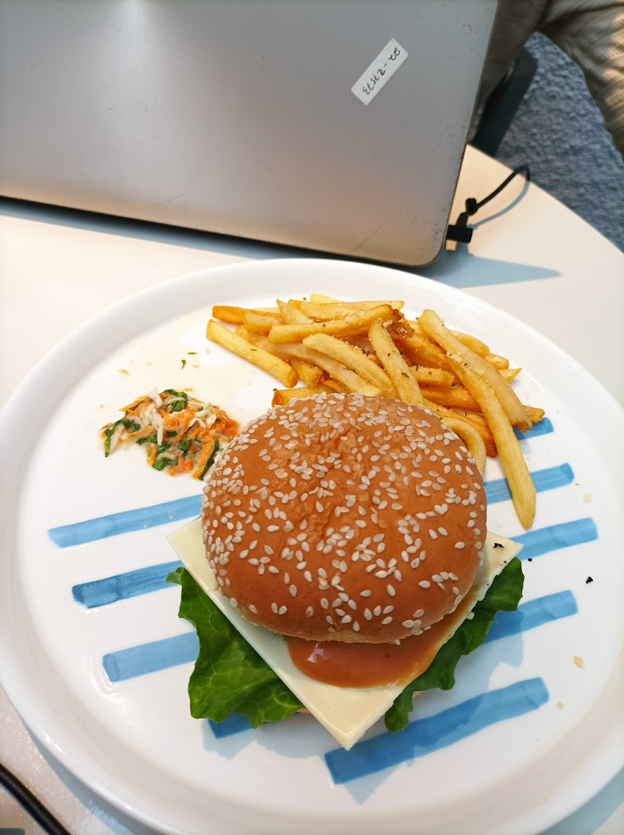 Salejourn Cafe and Space - Photo 7