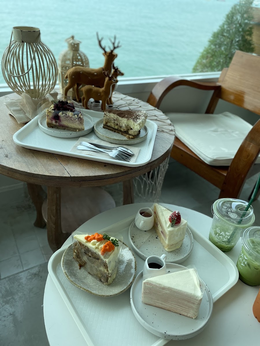 Banlay Home Cafe - Photo 4