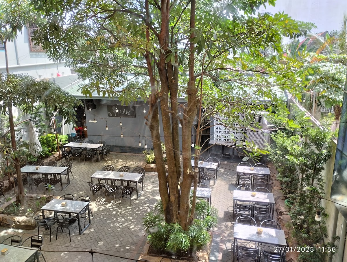 Pulle Coffee & Eatery - Photo 5