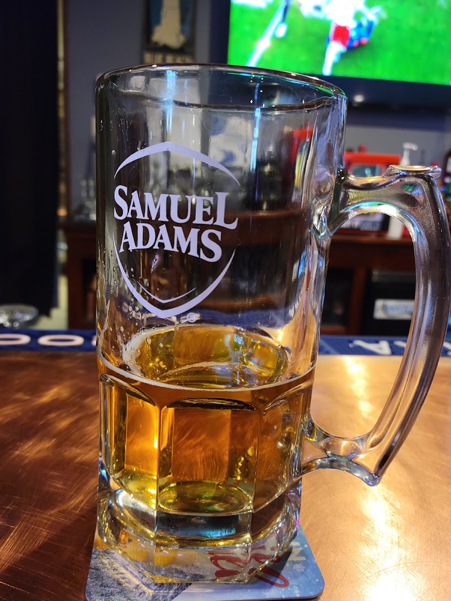 Backroads Tavern in Wolcottville - Photo 3