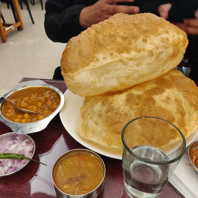 Chole Bhature 2 Bhature