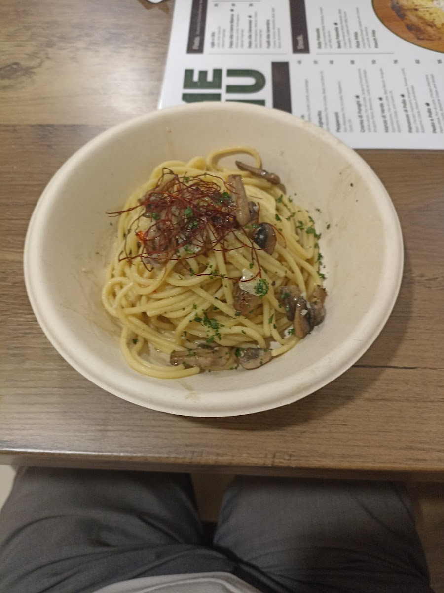 Slice n Sip - Photo 7
