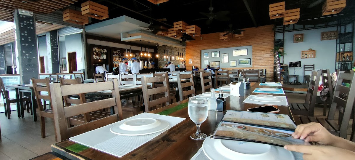 Osting's By The Sea Seafood And Grill
