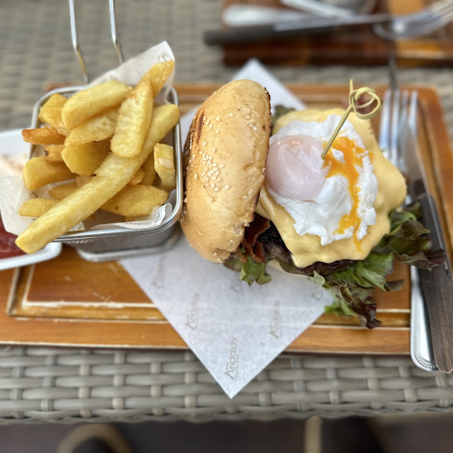 Andalay Burger