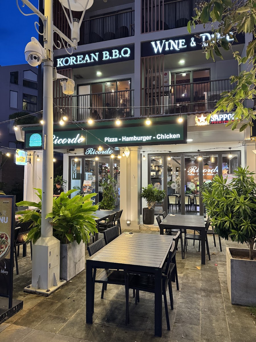 Ricordo Restaurant - Photo 2