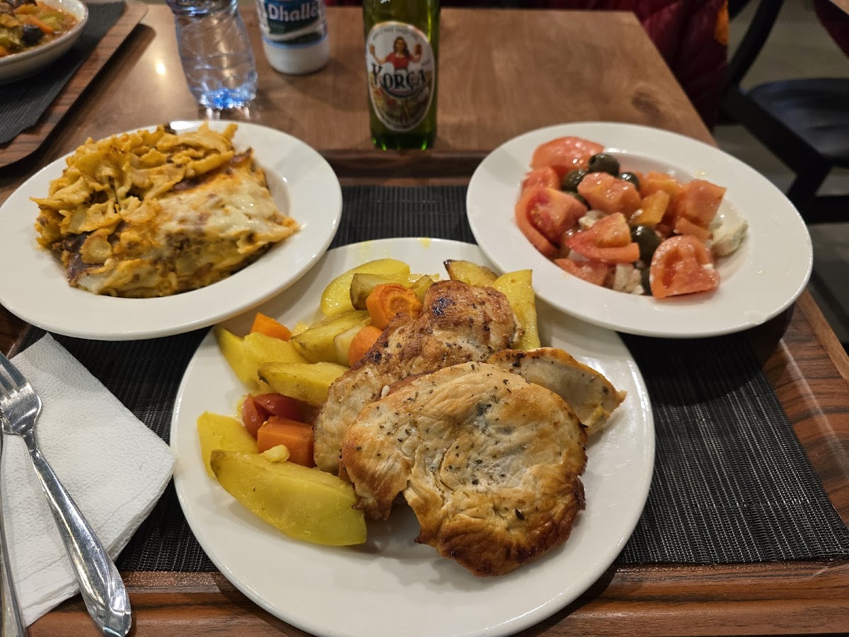 Mono Tirana Restaurant - Photo 4