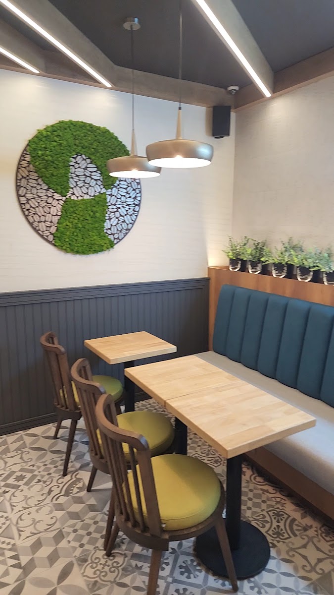 Caribou Coffee - Juffair - Photo 1