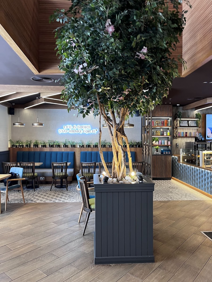 Caribou Coffee - Juffair - Photo 2