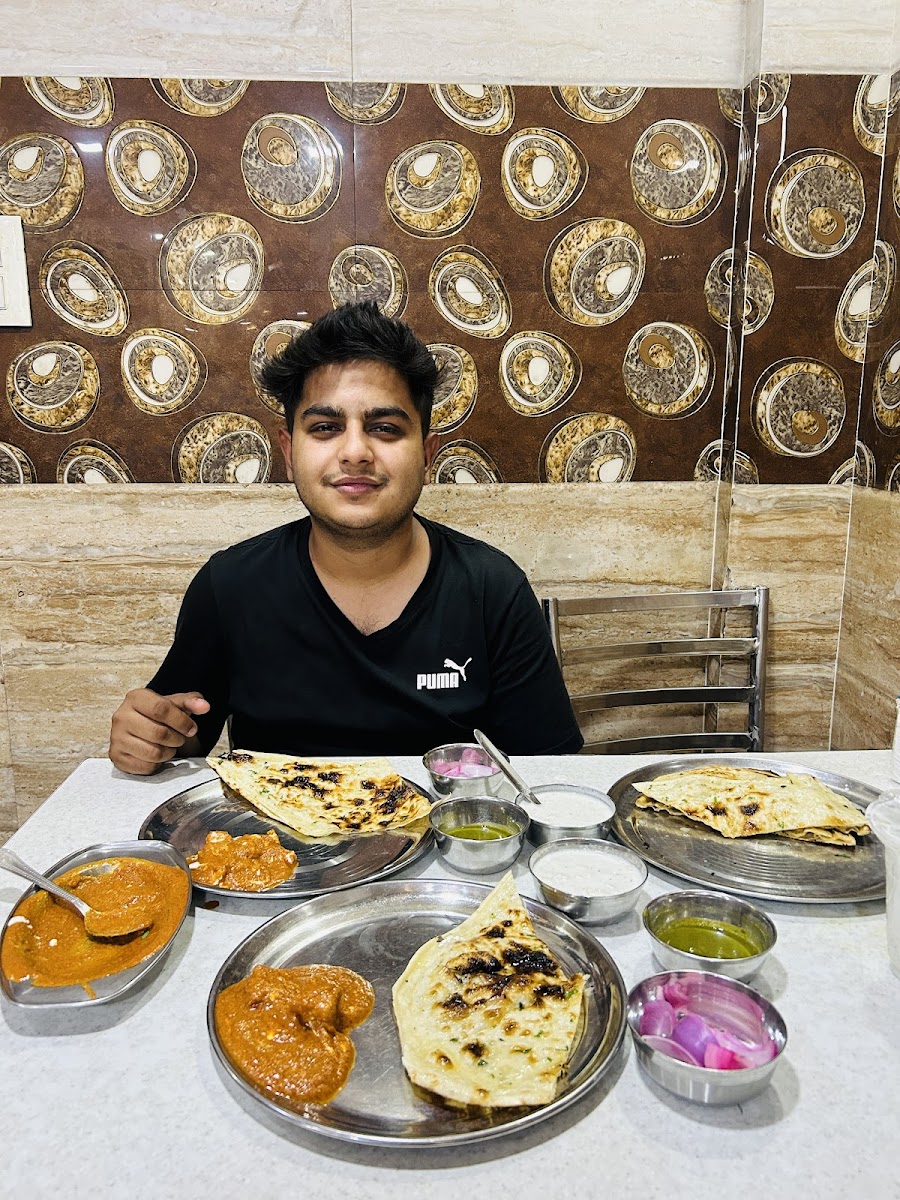 Madan Pure Veg Dhabha - Photo 3