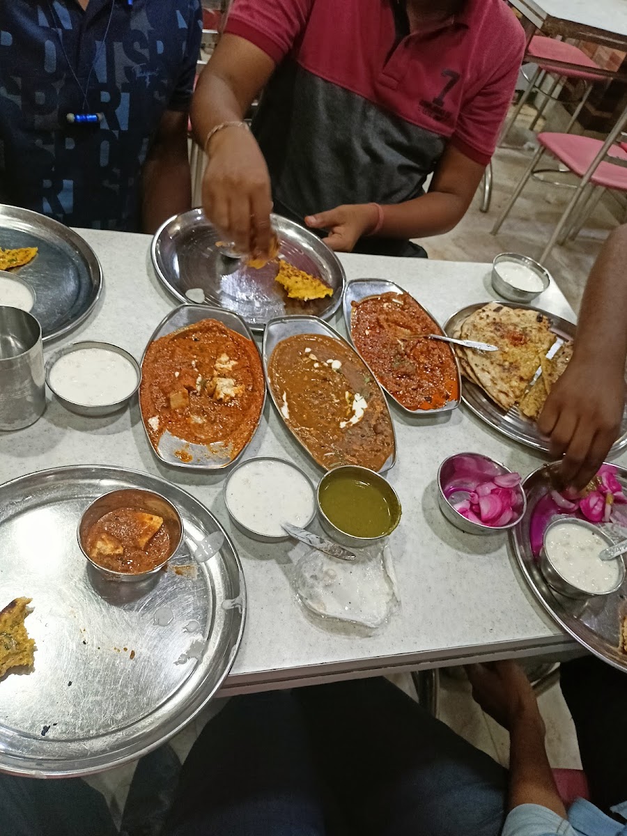 Madan Pure Veg Dhabha - Photo 7