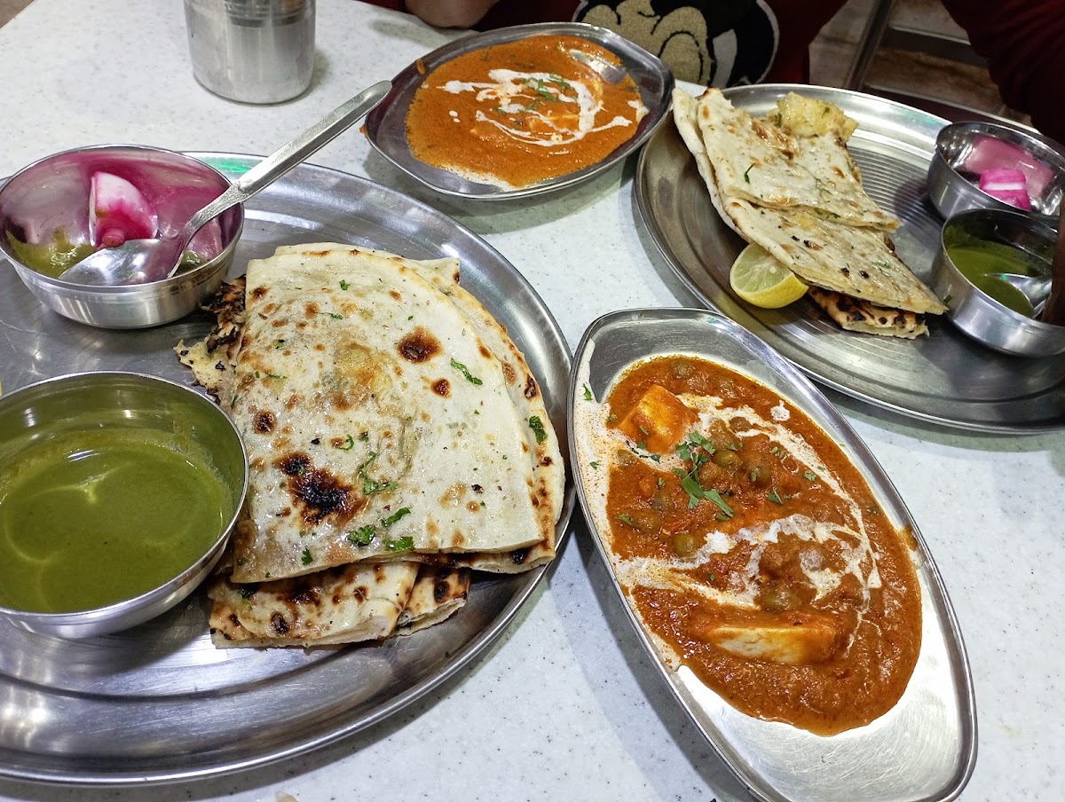 Madan Pure Veg Dhabha - Photo 8
