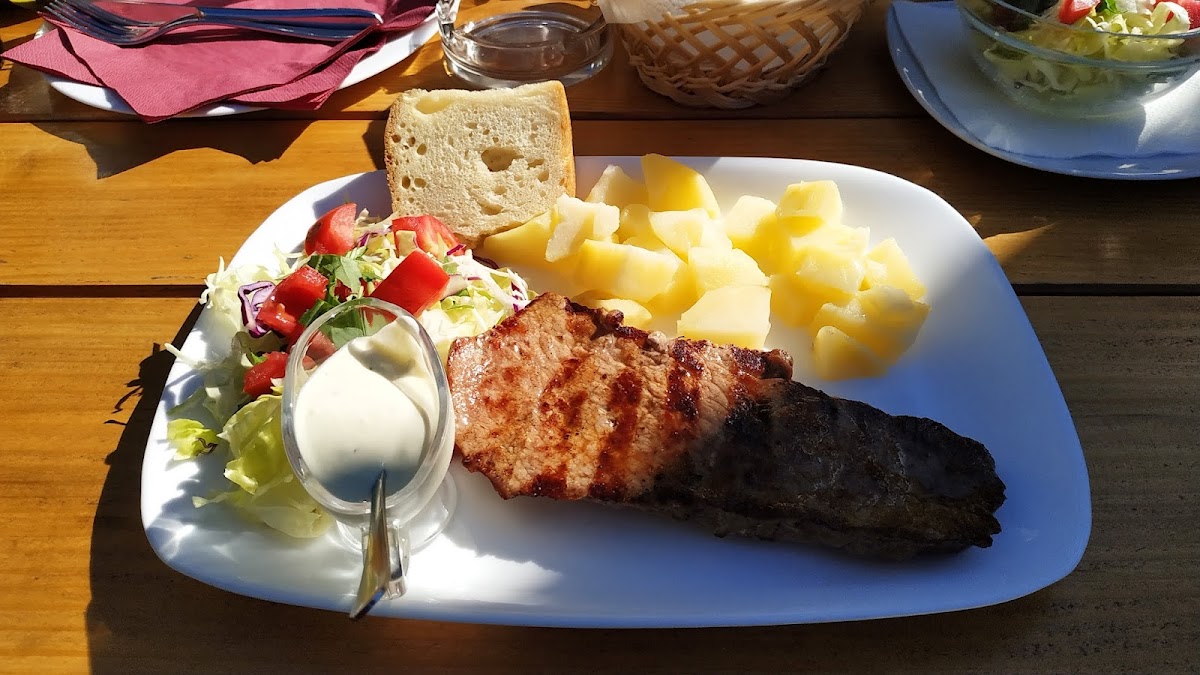 Restaurant Gradina - Photo 1