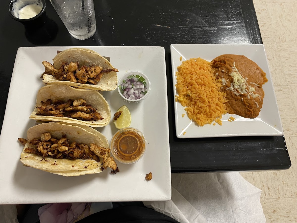 Ayala's Mexican Restaurant - Clarksville, VA - Photo 8