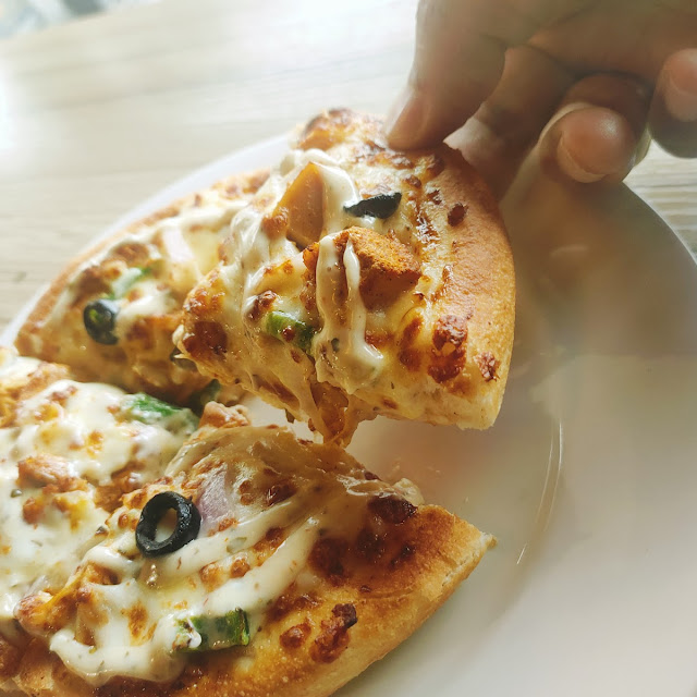 White Special Pizza