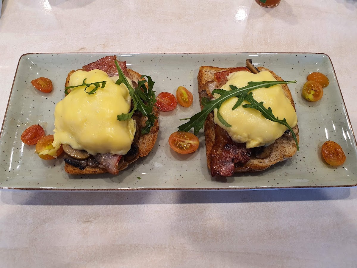 BeanTree Cafe - Photo 4