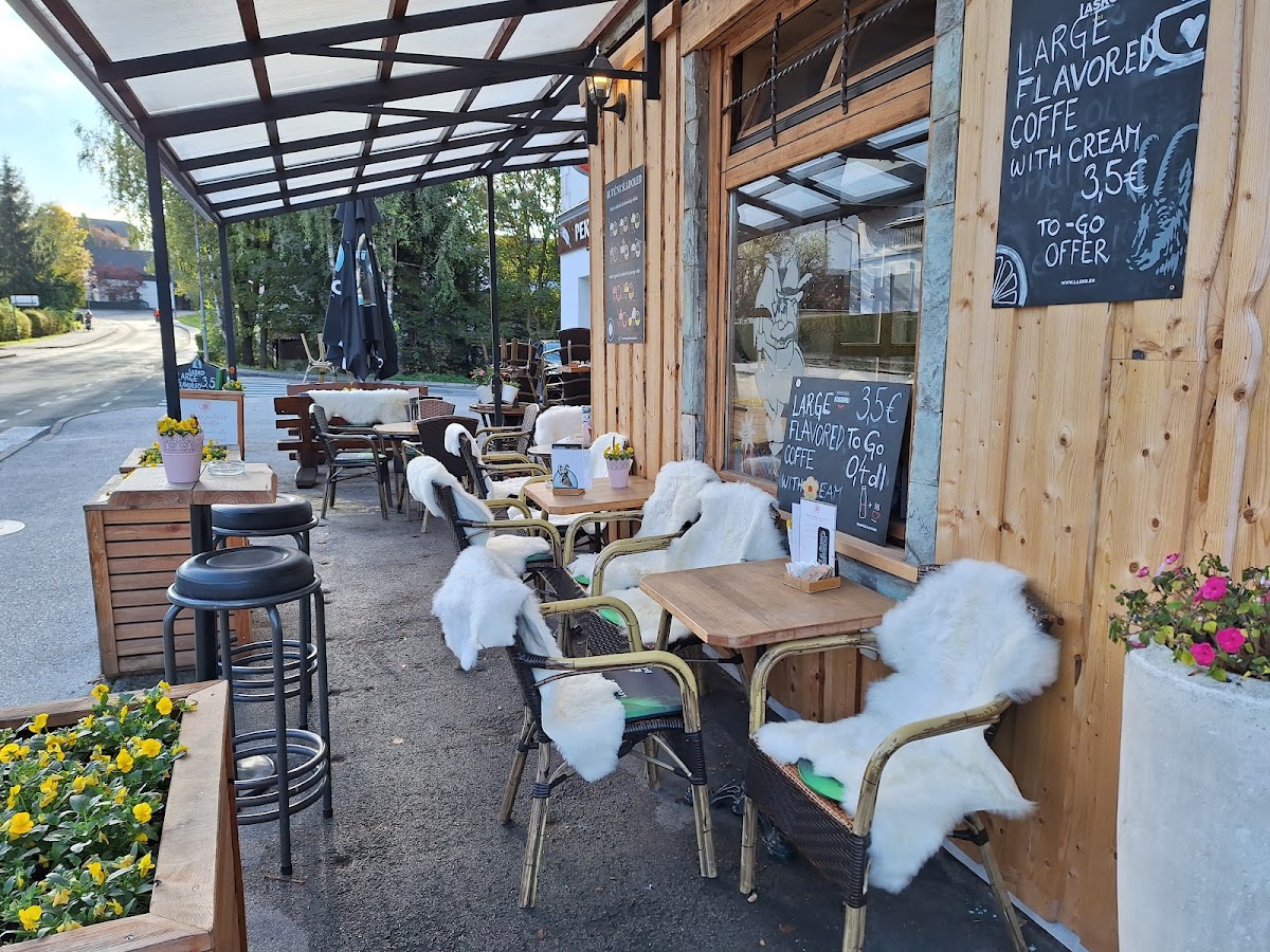 Bar Planinček, BLED