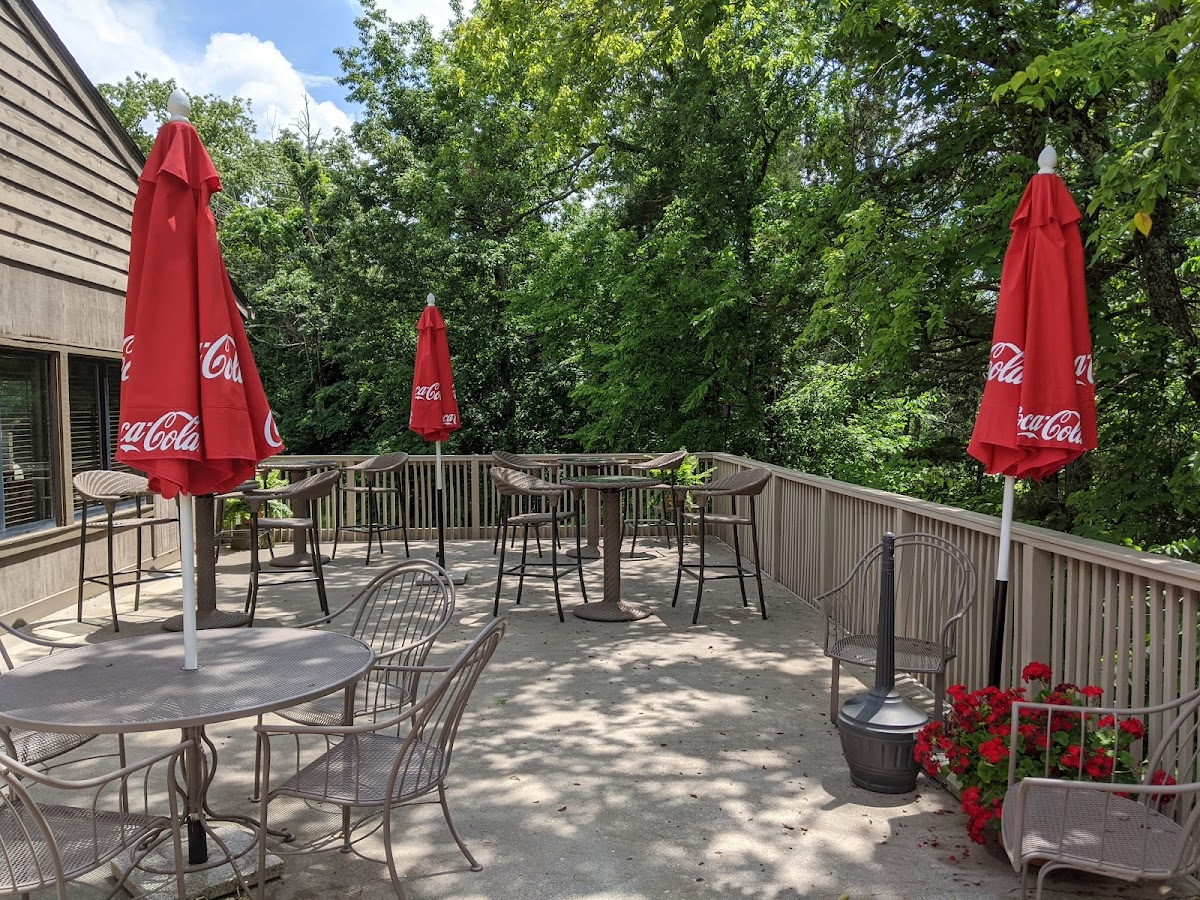Hidden Waters Restaurant - Photo 2