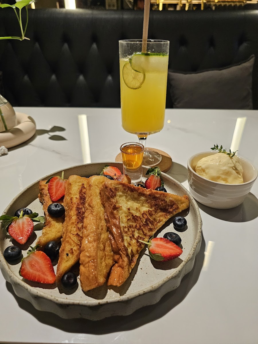 Butter Cream cafe - Photo 9