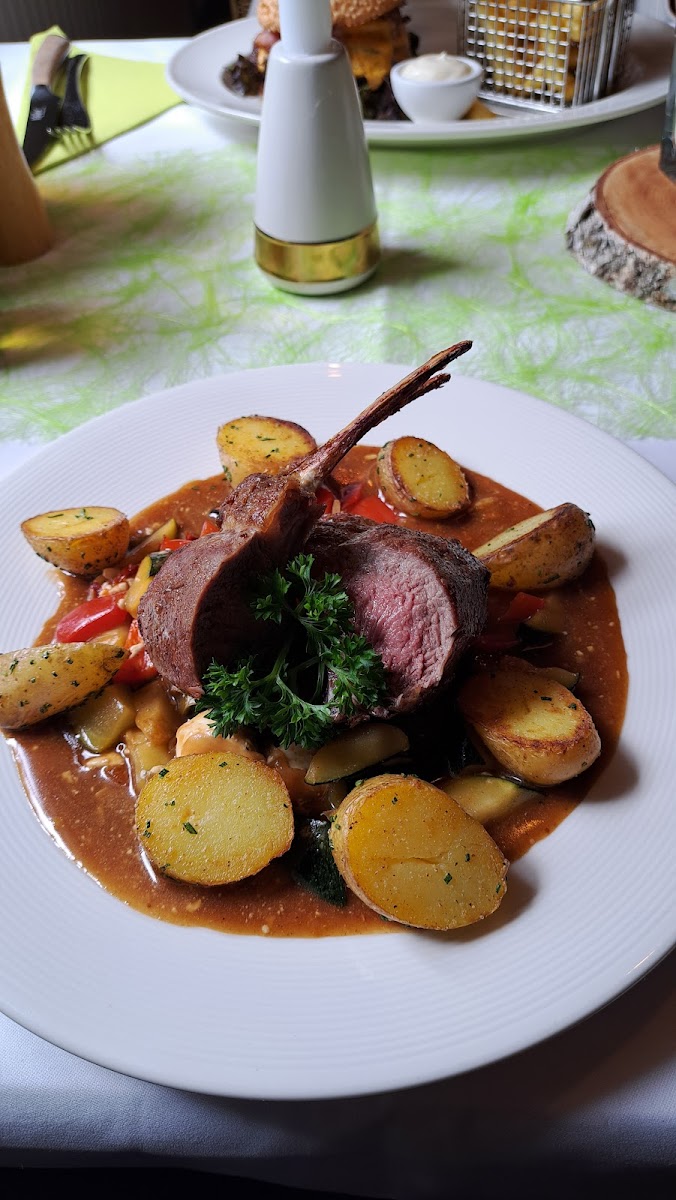 Restaurant 'Zum Erblehngut' Inhaber: Christian Heinrich - Photo 2