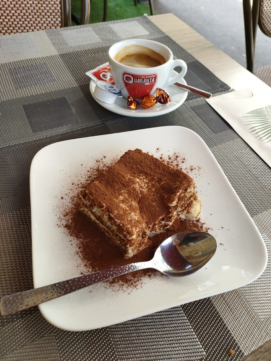 Trattoria La Perla - Photo 3