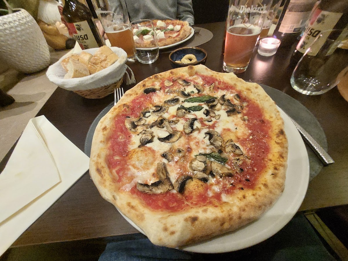 Trattoria La Perla - Photo 8