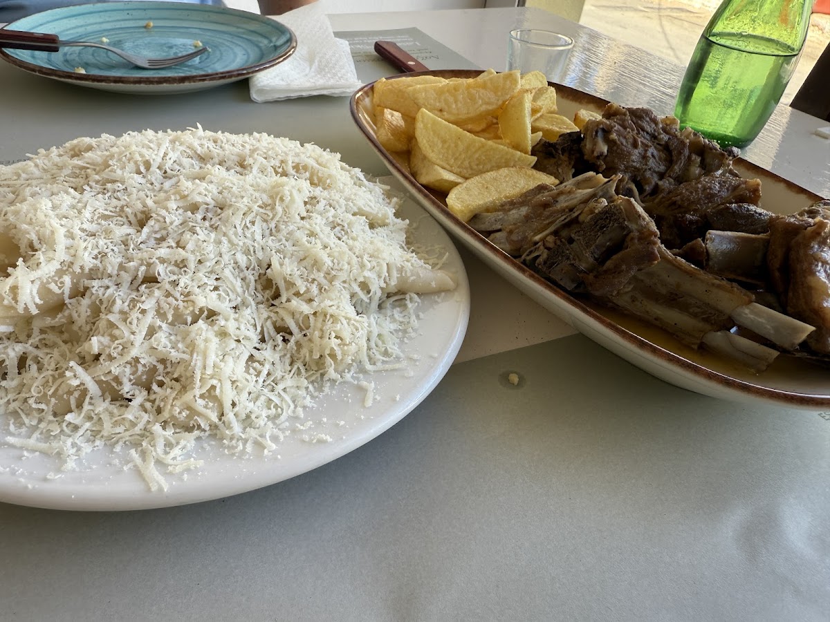 Taverna Stavrakakis O Kroustas - Photo 2
