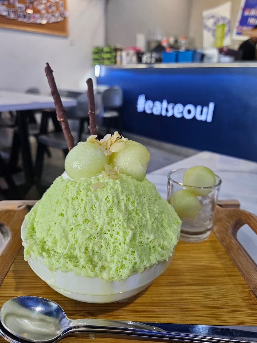 EAT SEOUL Korean Street Food - Photo 4