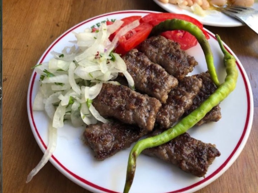 Mesur Tetik Kofte Salonu - Photo 1