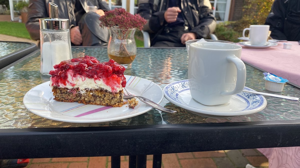 Waldcafe Inh. Hannelore Wilmering - Photo 7