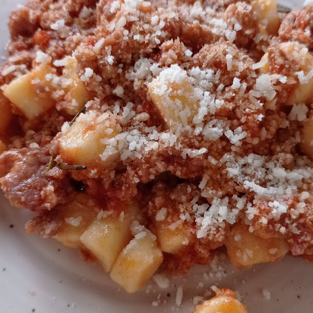 Gnocchi Con Ragù Di Marcundela