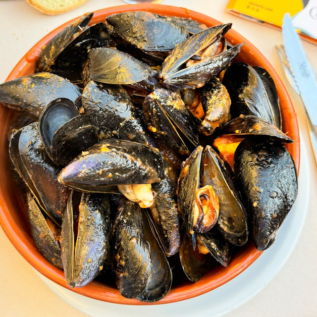 Cozze Alla Puttanesca E Gnocchetti Con Cozze E Vongole