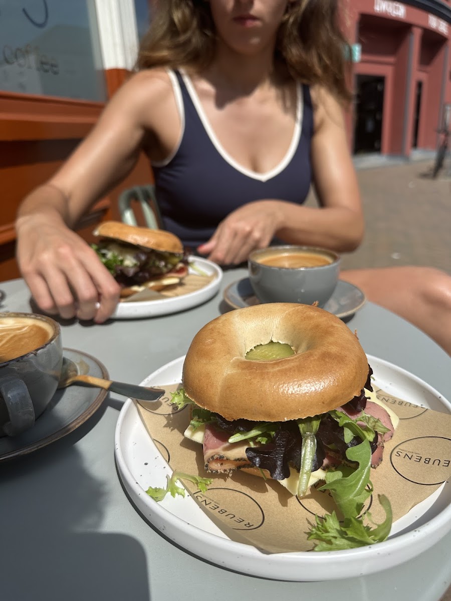 Reubens Cafe and Coffee - Photo 3