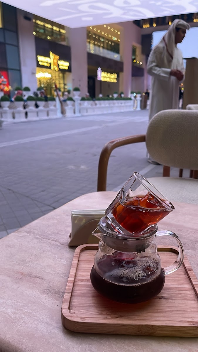 Brown Cafe | West Walk - Photo 4