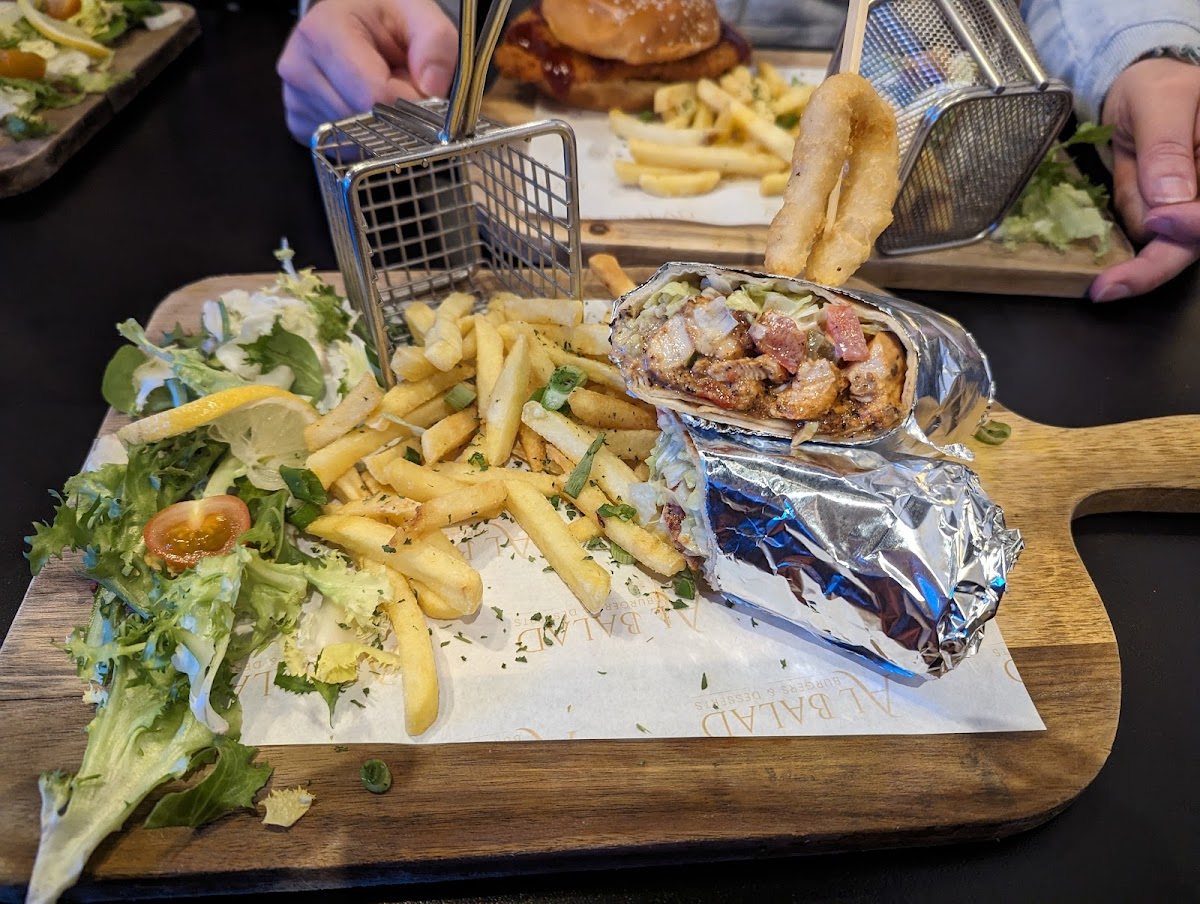Almadina resturant & cafe - Photo 8