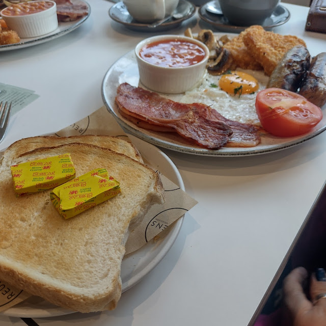 English Breakfast