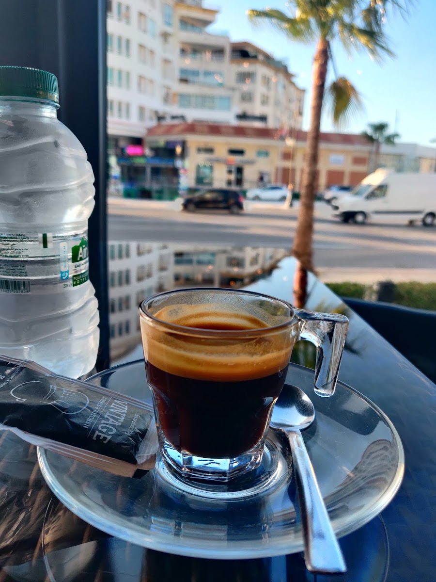 Cafe Vintage - Photo 4