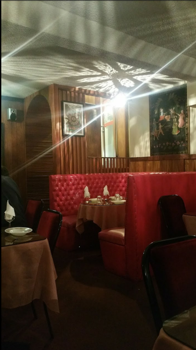 Taj Mahal Indian Restaurant - Canberra ACT 2601