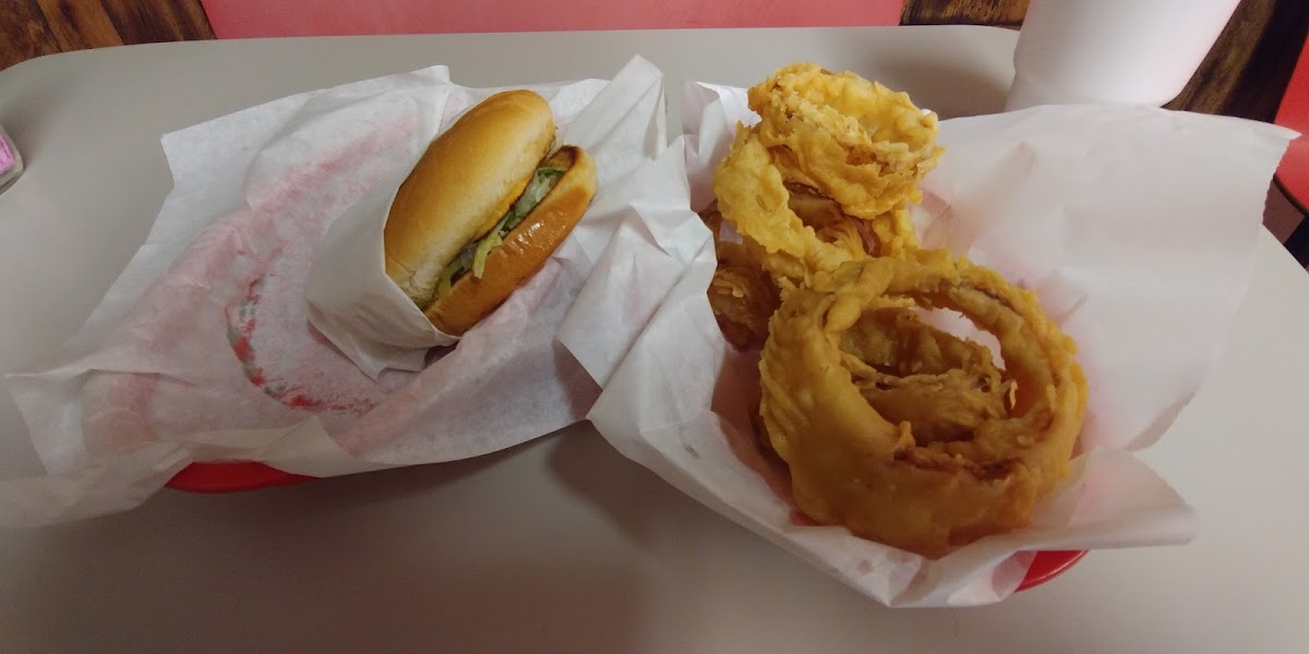 Dairy King - 910 Elm St - Photo 6