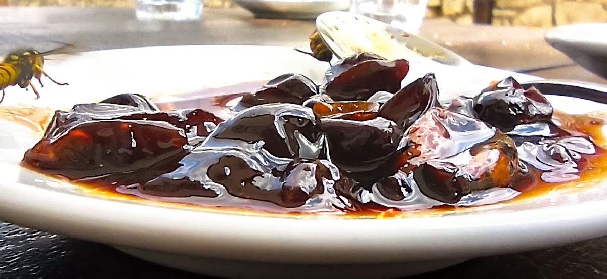 Temi Albanian Food - Photo 1