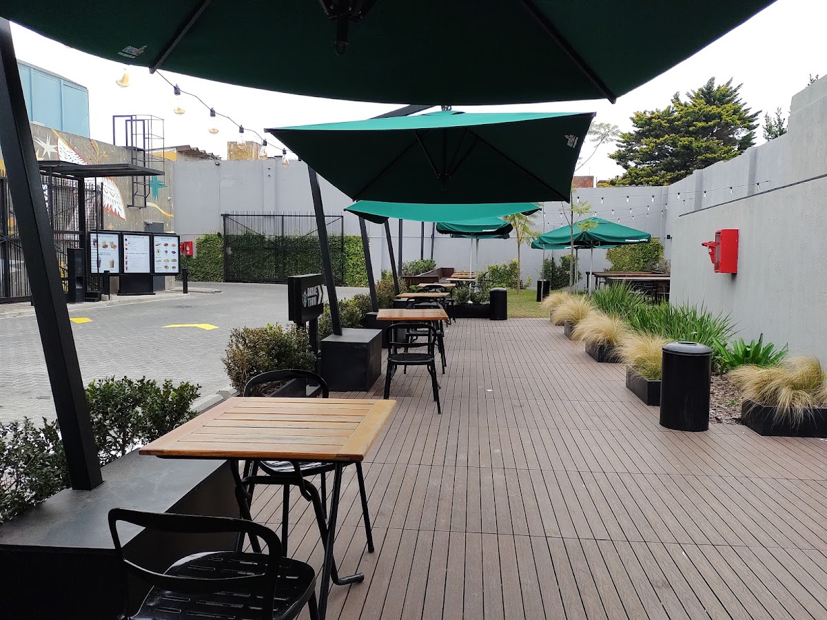 Starbucks Drive-Thru - Provincia de Buenos Aires