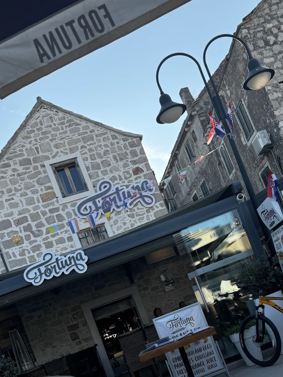 Pizzeria Fortuna - Primosten